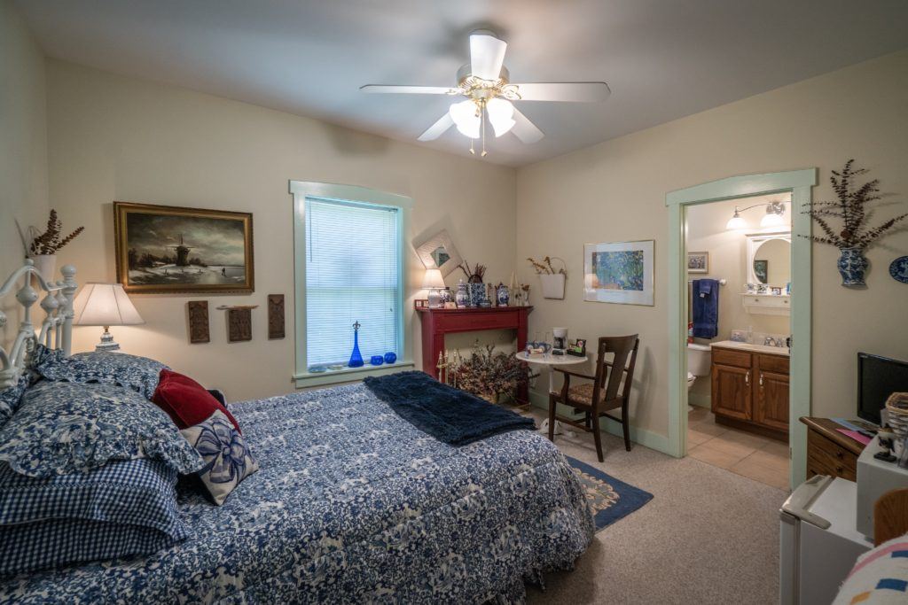 Blue Room bedroom with blue Delft-style bedding
